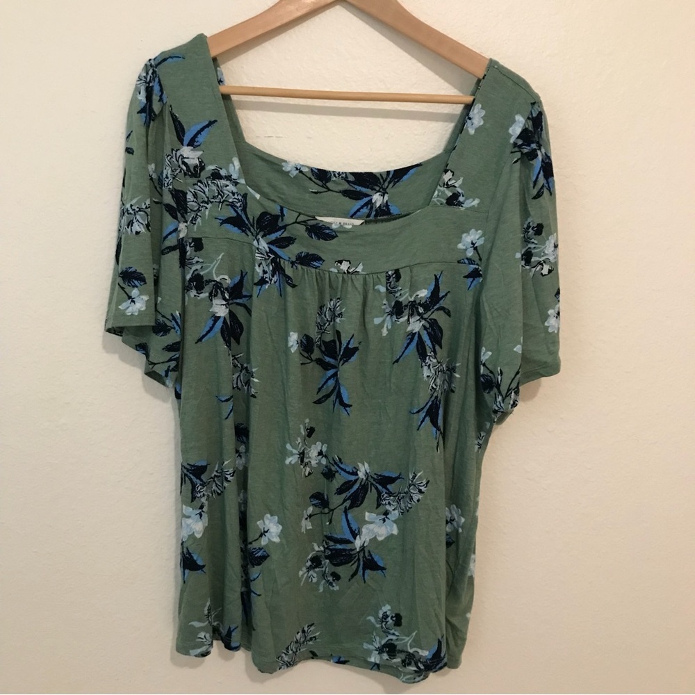Lucky Brand Sage Green Floral Scoop Neck Top